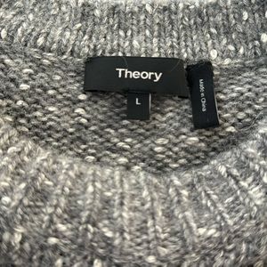 Theory Gray Cotton/Alpaca Knit Women’s Crew Sweater. Size Large. Long sleeve.‎